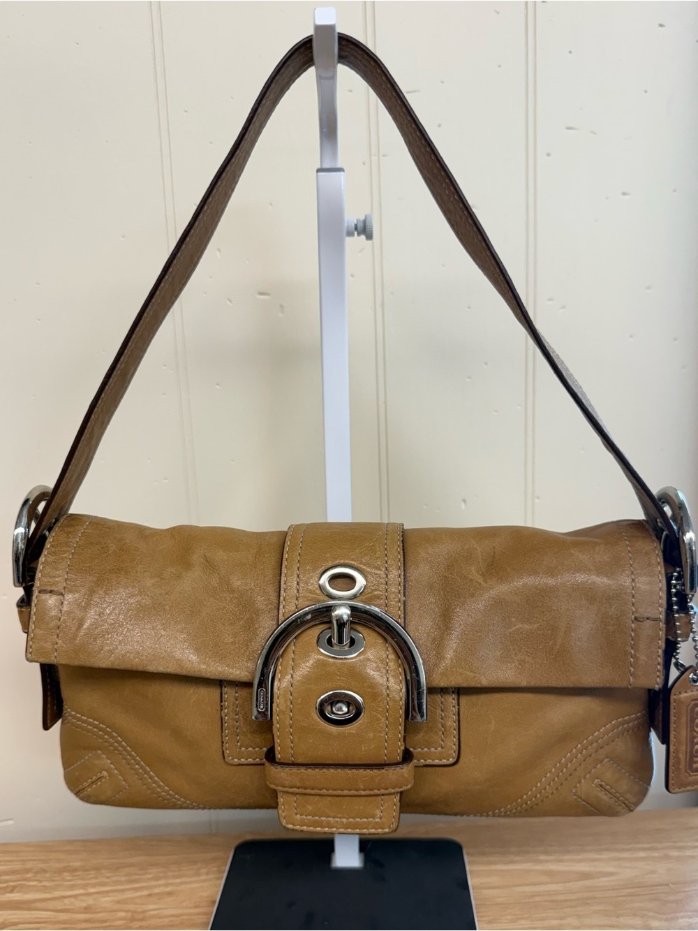 Vintage Coach Tan Leather Soho Bag with Buckle Detail